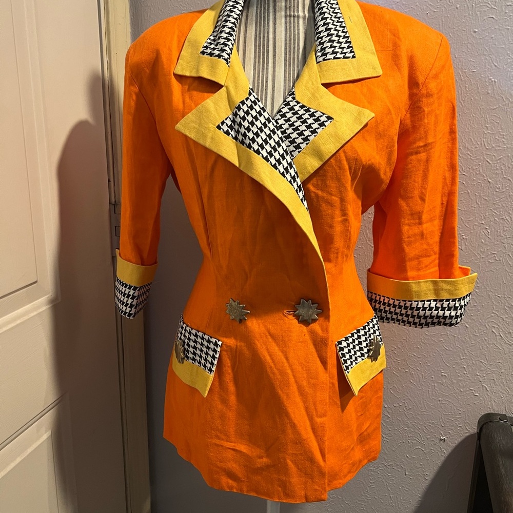 Linen statement blazer - Picture 2 of 2